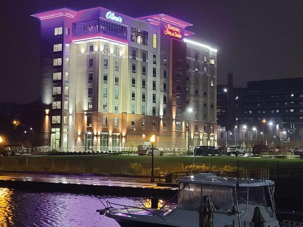 Hampton Inn&Suites Erie Bayfront Exterior foto