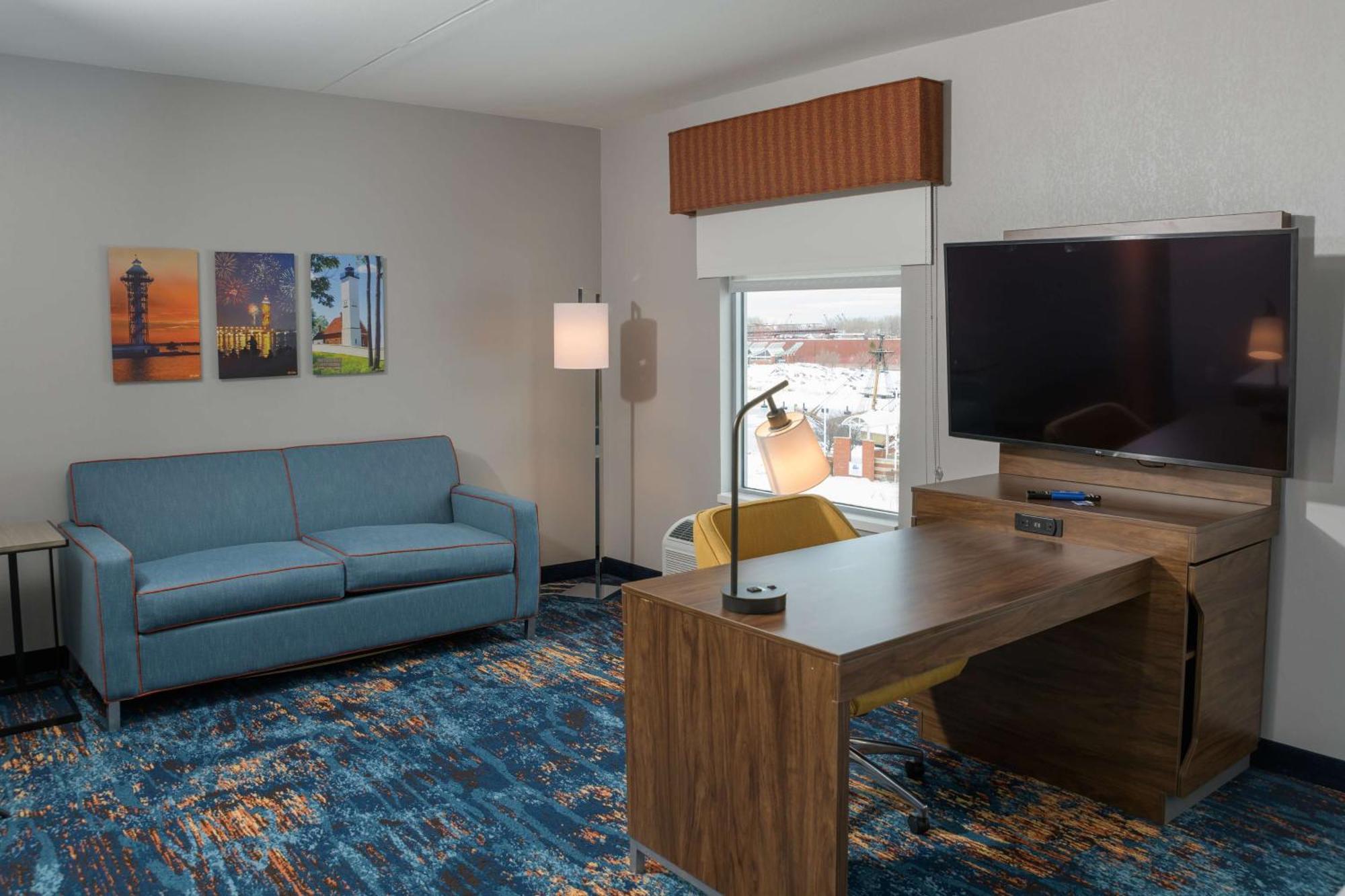 Hampton Inn&Suites Erie Bayfront Exterior foto